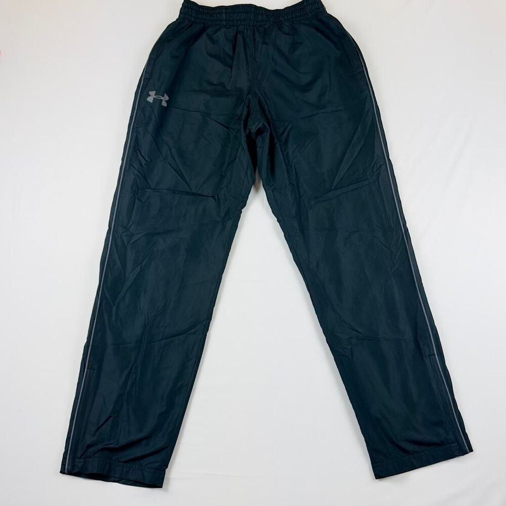 Under-armour Men's Black  Joggers-tracksuits Size: M